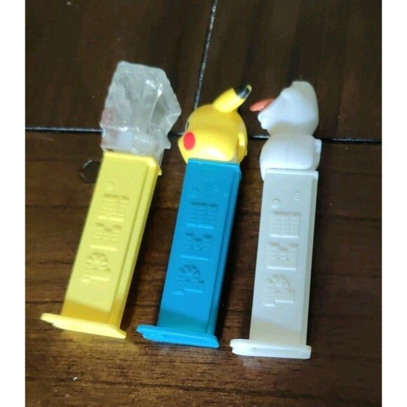 2014 SpongeBob SquarePants RARE GLITTER SPONGEBOB PEZ Dispenser + Pikachu, Olaf - Picture 2 of 9